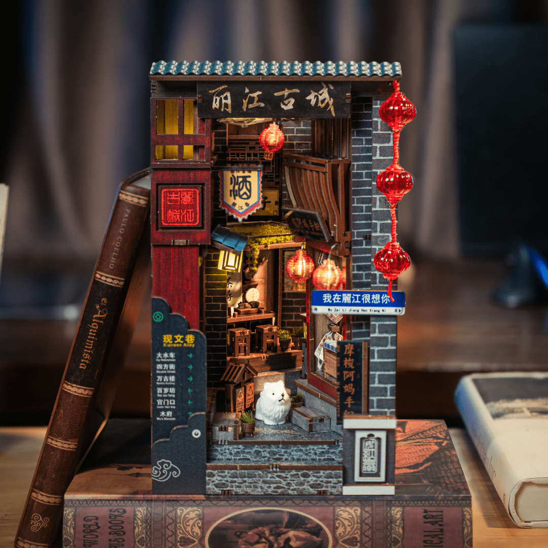 ANAVRIN Lijiang Ancient Town Book Nook Kit completed display